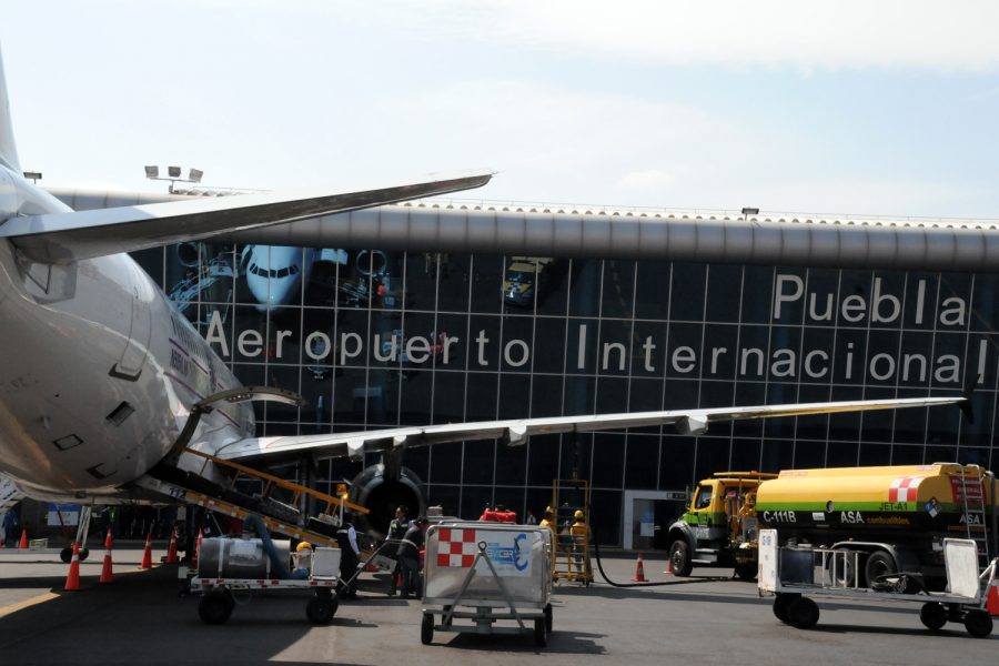 Aeropuerto de Puebla carga aviones