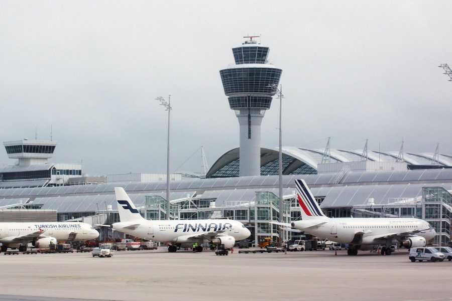 aeropuerto aviones torre de control