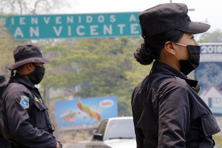 Policía Nacional Civil El Salvador coronavirus