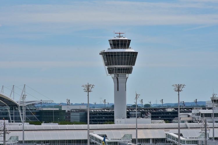 torre de control aeropuerto Múnich