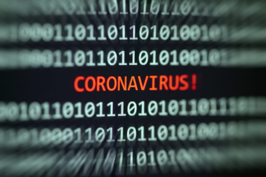 ciberseguridad palabra coronavirus en una pantalla digital