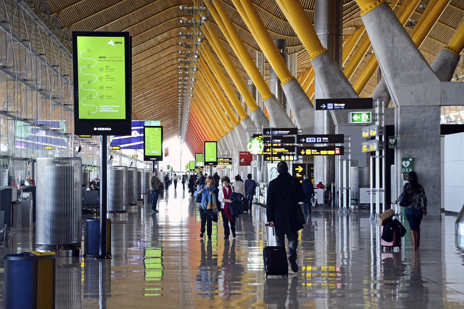seguridad aeropuertos terminal 4 Madrid Barajas