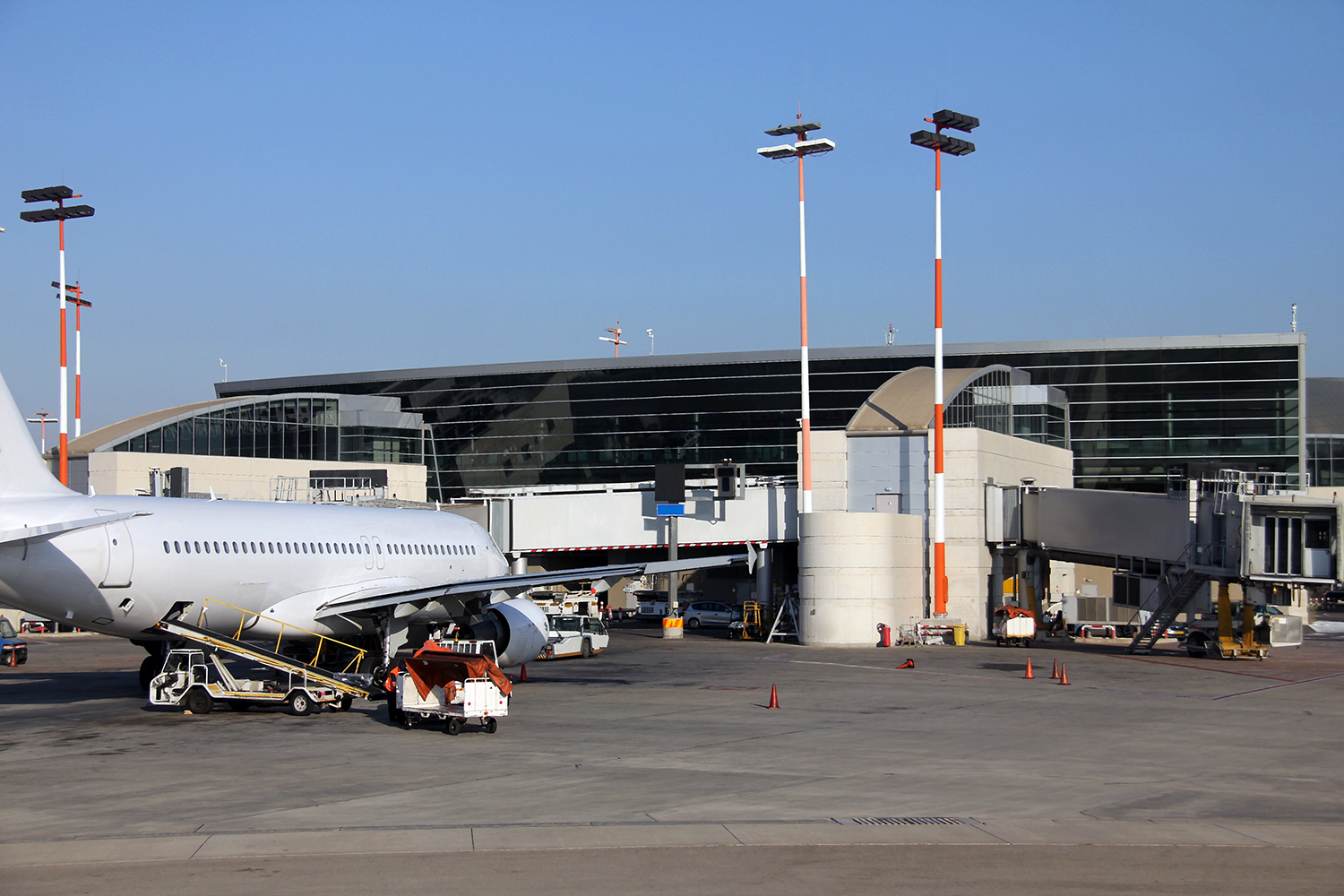 el aeropuerto Ben Gurión de Israel destaca por su seguridad aeroportuaria