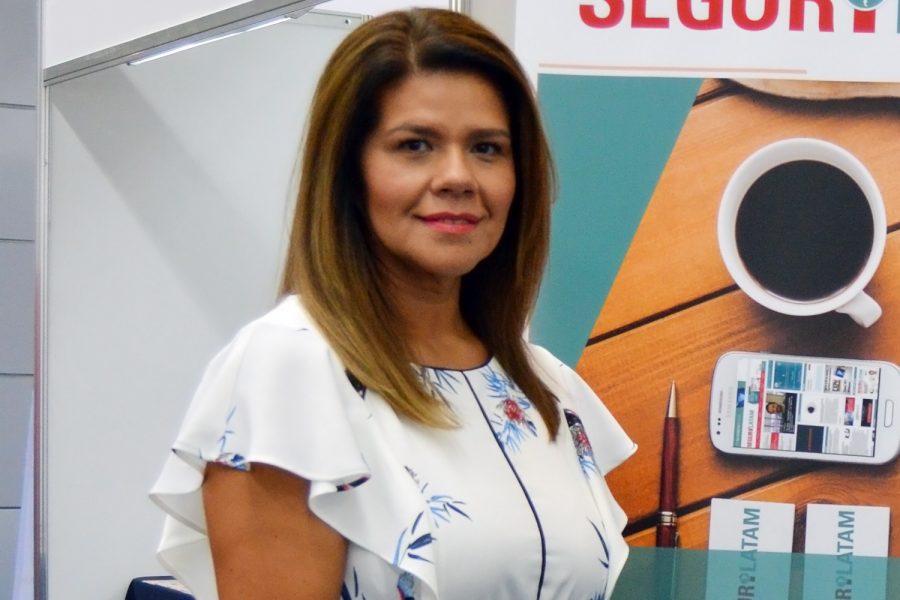 Brisa Espinosa directora de Multiproseg