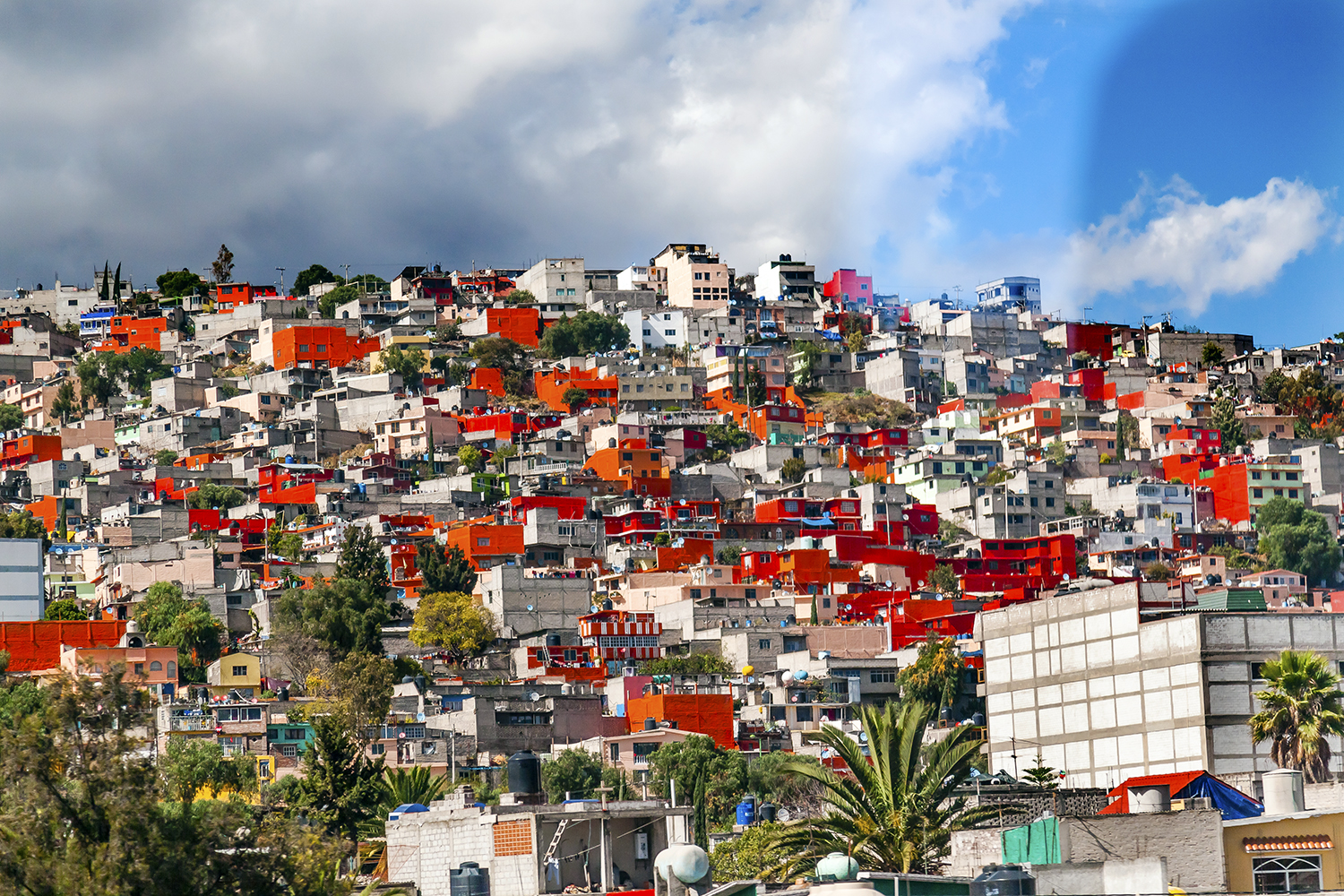 la seguridad en la distribución es complicada y difícil en algunos suburbios de México