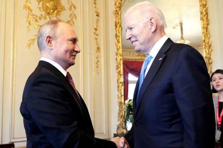 Los presidentes Vladimir Putin y Joe Biden se reúnen en Ginebra