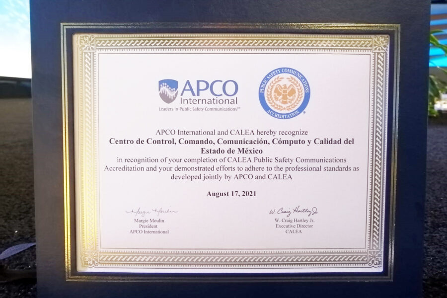Reconocimiento de APCO International al C5 Edomex por obtener la acreditación de CALEA