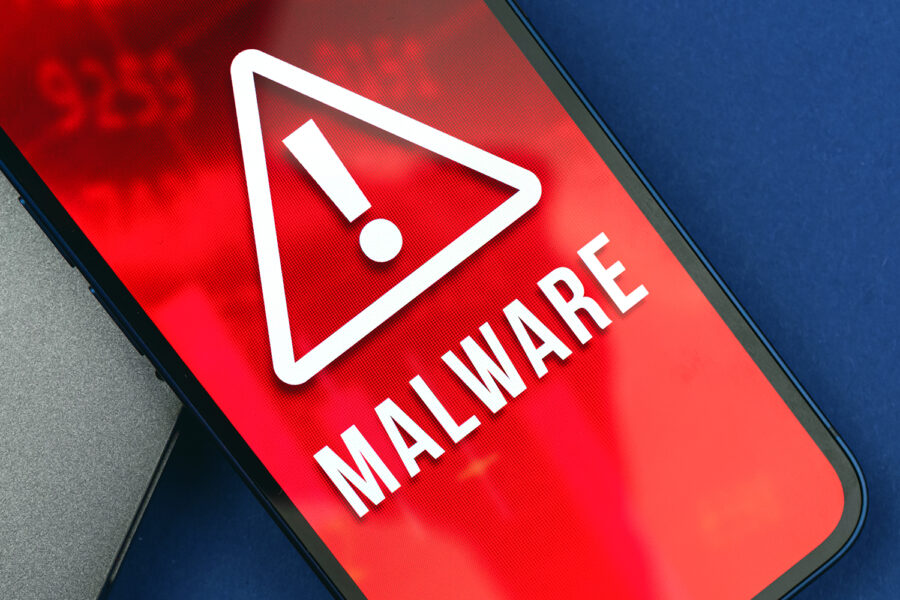 celular hackeado con malware