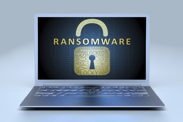 ransomware y candado en un ordenador portátil