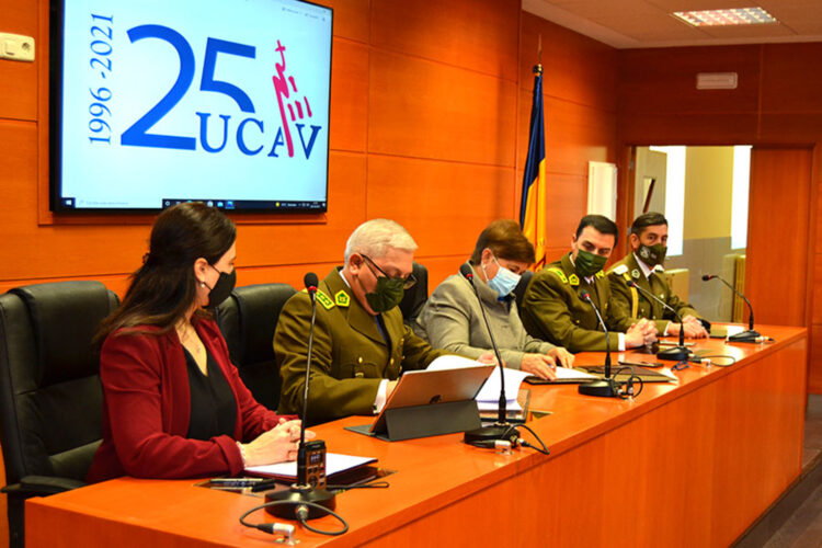 acuerdo de colaboración entre Carabineros de Chile y la UCAV