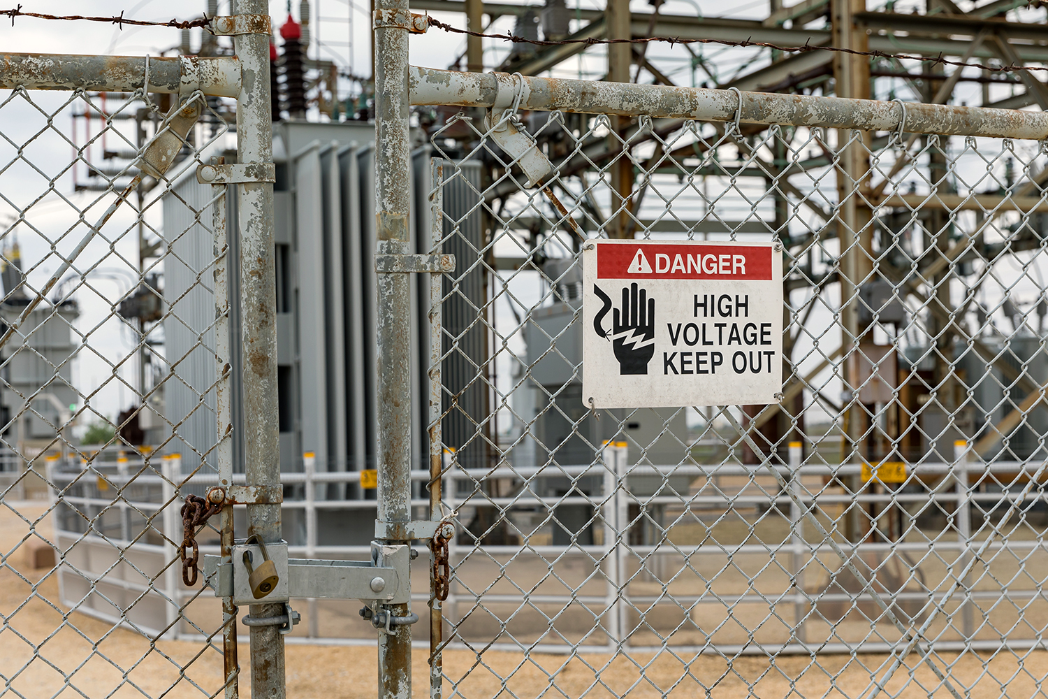 protección perimetral de alambrada de una instalación eléctrica