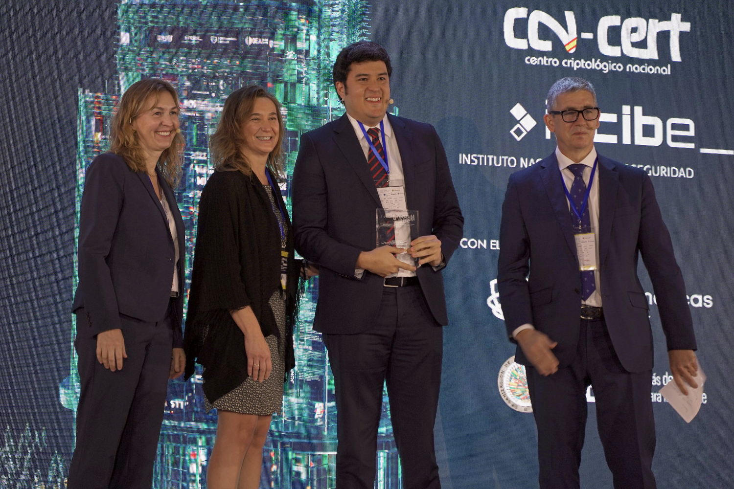 Premio a Diego Subero en la II Jornada STIC Capítulo Colombia