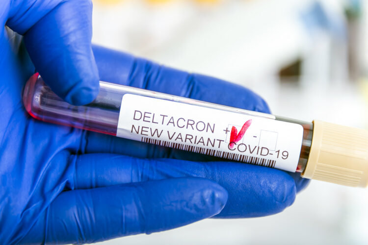 tubo de muestreo de virus con la variante Deltacron