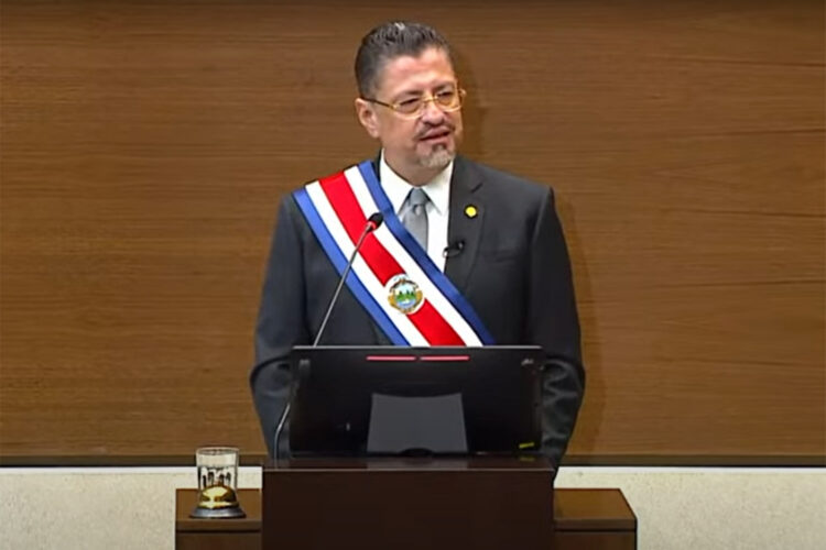 Rodrigo Chaves pronuncia su primer discurso como presidente de Costa Rica
