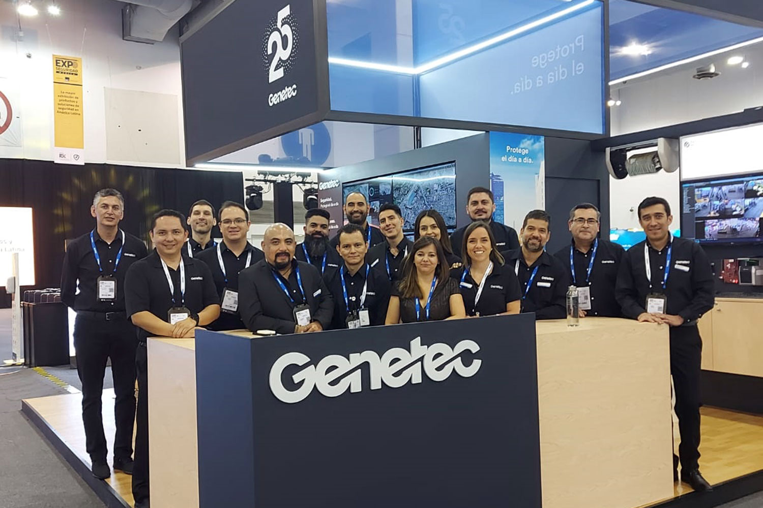 equipo de Genetec en Expo Seguridad México 2022
