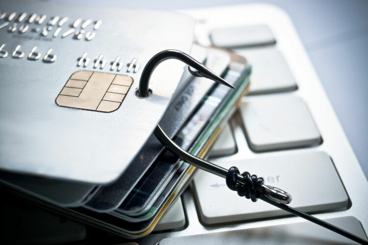 phishing bancario para obtener tarjetas bancarias