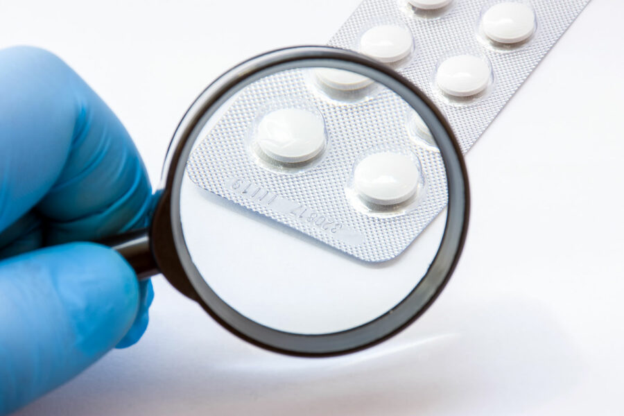 análisis para detectar medicamentos falsificados