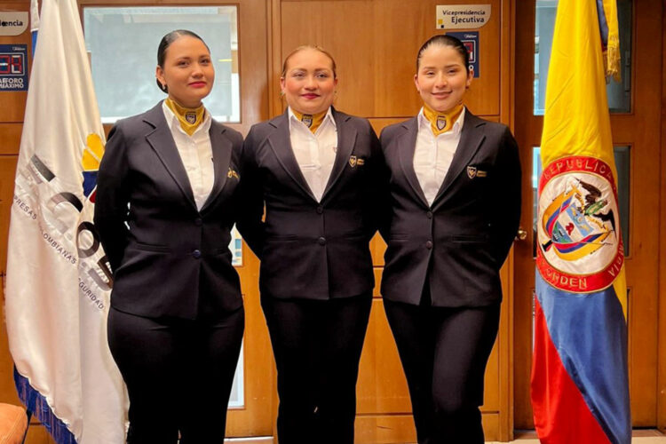 mujeres de la seguridad privada colombiana