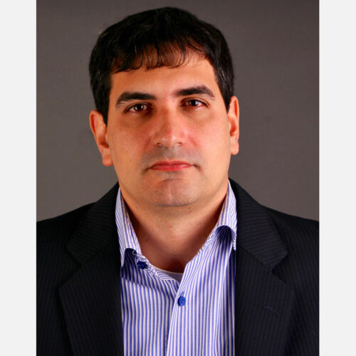 Ing. Javier F. Castillo, experto en Ciberseguridad Industrial en el sector de Oil & Gas y Energía Eléctrica.