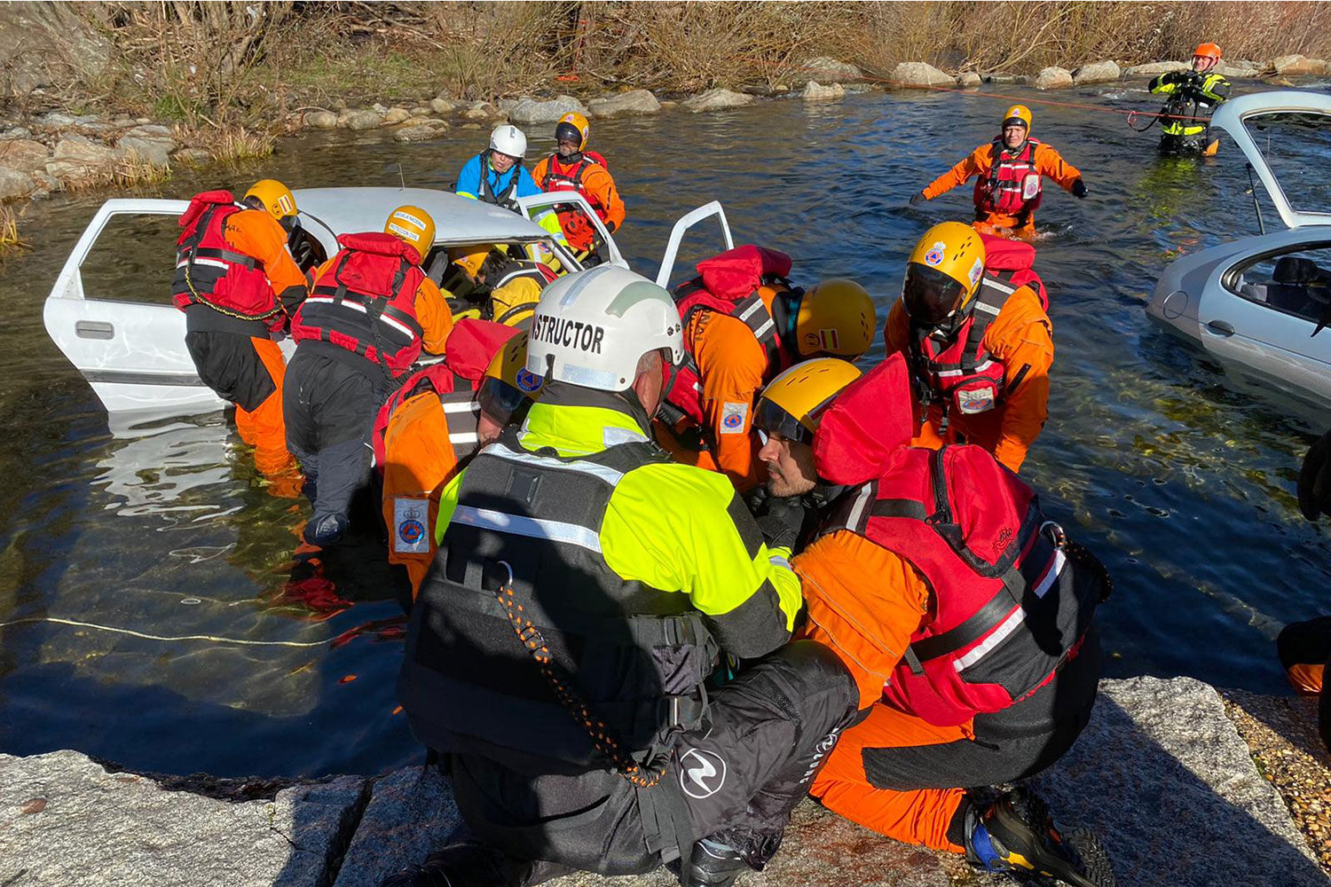 Curso sobre técnicas de seguridad e intervención básicas en rescate y salvamento en ríos, riadas e inundaciones