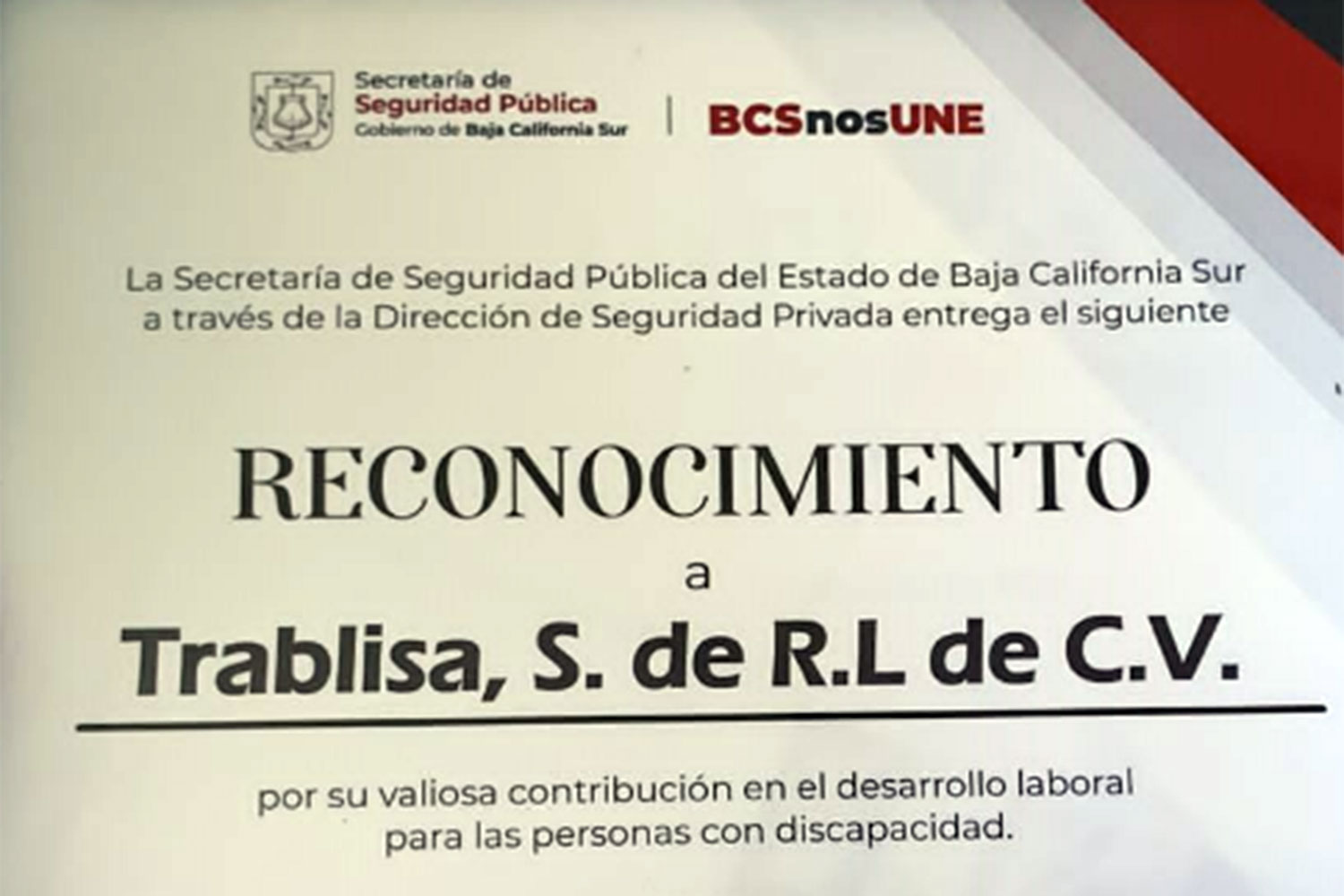 Reconocimiento a Trablisa por el programa de integración de personas con discapacidad a su plantilla de seguridad aeroportuaria