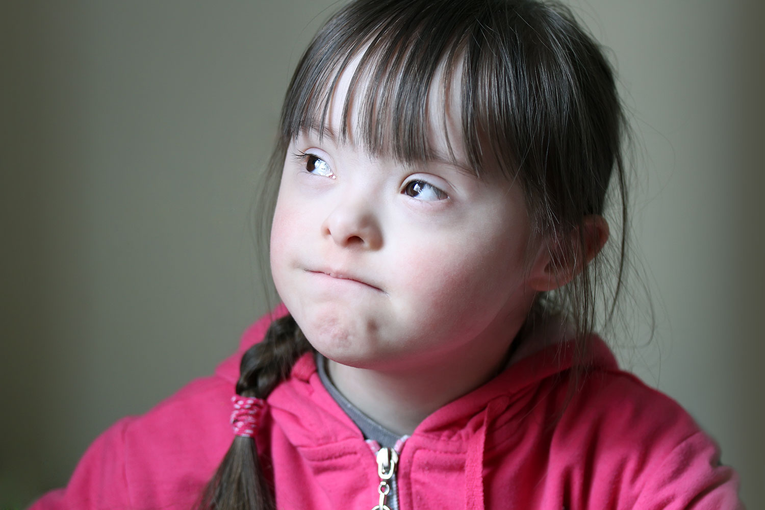 una niña con síndrome de Down