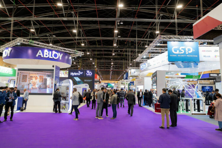 Stands de la Feria Internacional de Seguridad ESS+ de Bogotá