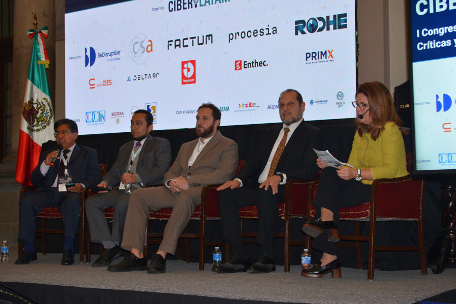 Mesa asociaciones CIBERIX