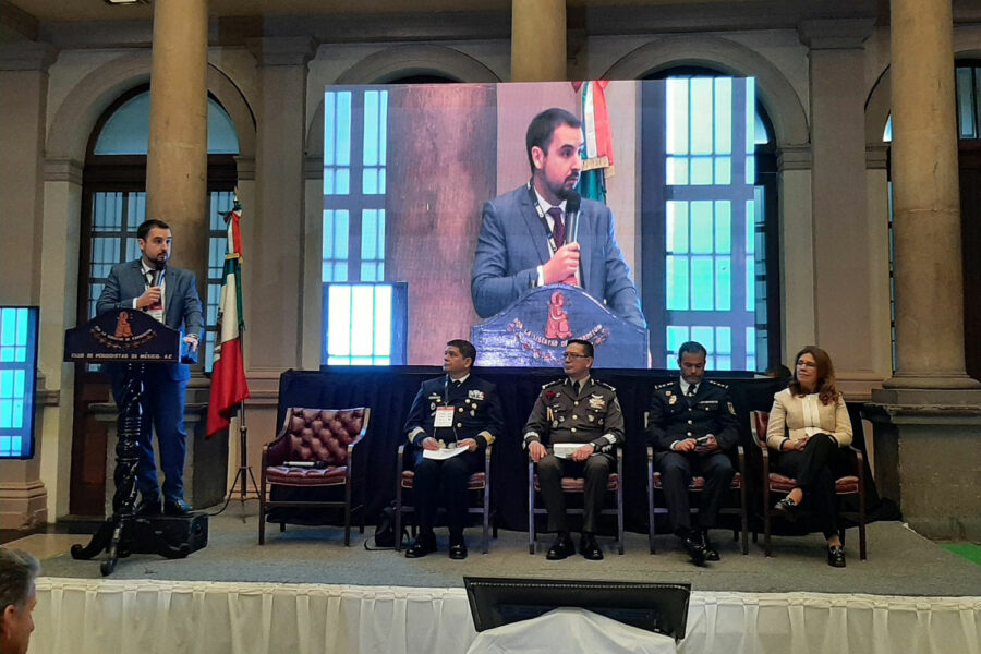 Javier Borredá García, director de ‘Segurilatam’, se dirige a los asistentes en la inauguración del V Congreso Mexicano PIC.