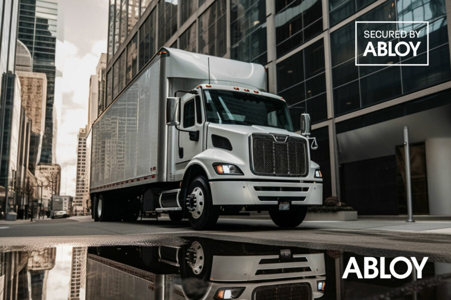 un camión de transporte de mercancías protegido con tecnología de ABLOY