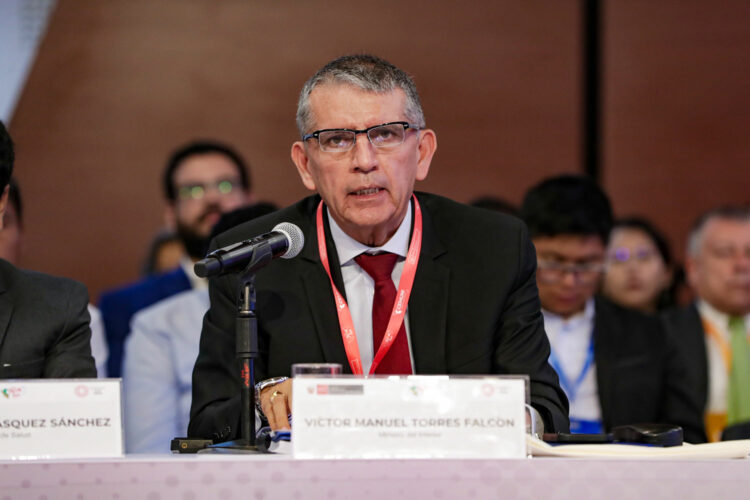 Víctor Torres Falcón, ministro del Interior peruano.