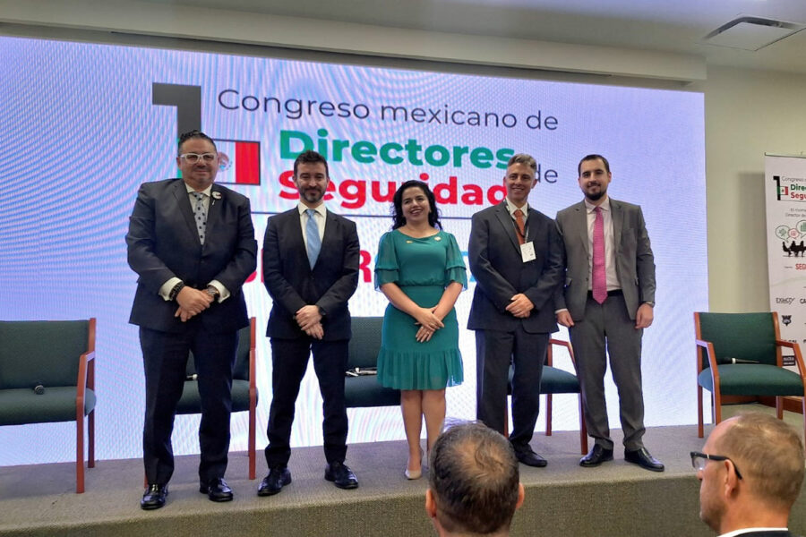 De izquierda a derecha: José Luis Alvarado (ASIS Capítulo México), David Romero (Comisión de Seguridad de la Cámara Española de Comercio en México), Ana Luisa Guzmán (AMEXSI), Fernando Martín Gómez Villarreal (Gentera) y Javier Borredá García (‘Segurilatam’) en la Inauguración del I Congreso Mexicano de Directores de Seguridad