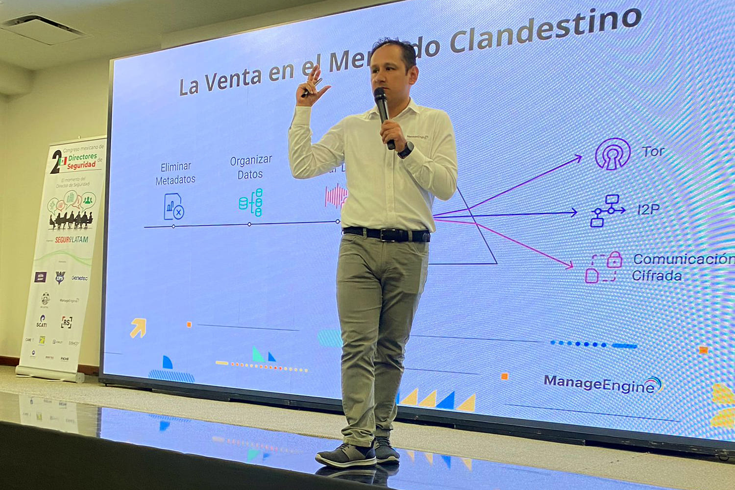 Darwin Bejarano, consultor técnico para Latam en ManageEngine, durante el II Congreso Mexicano de Directores de Seguridad