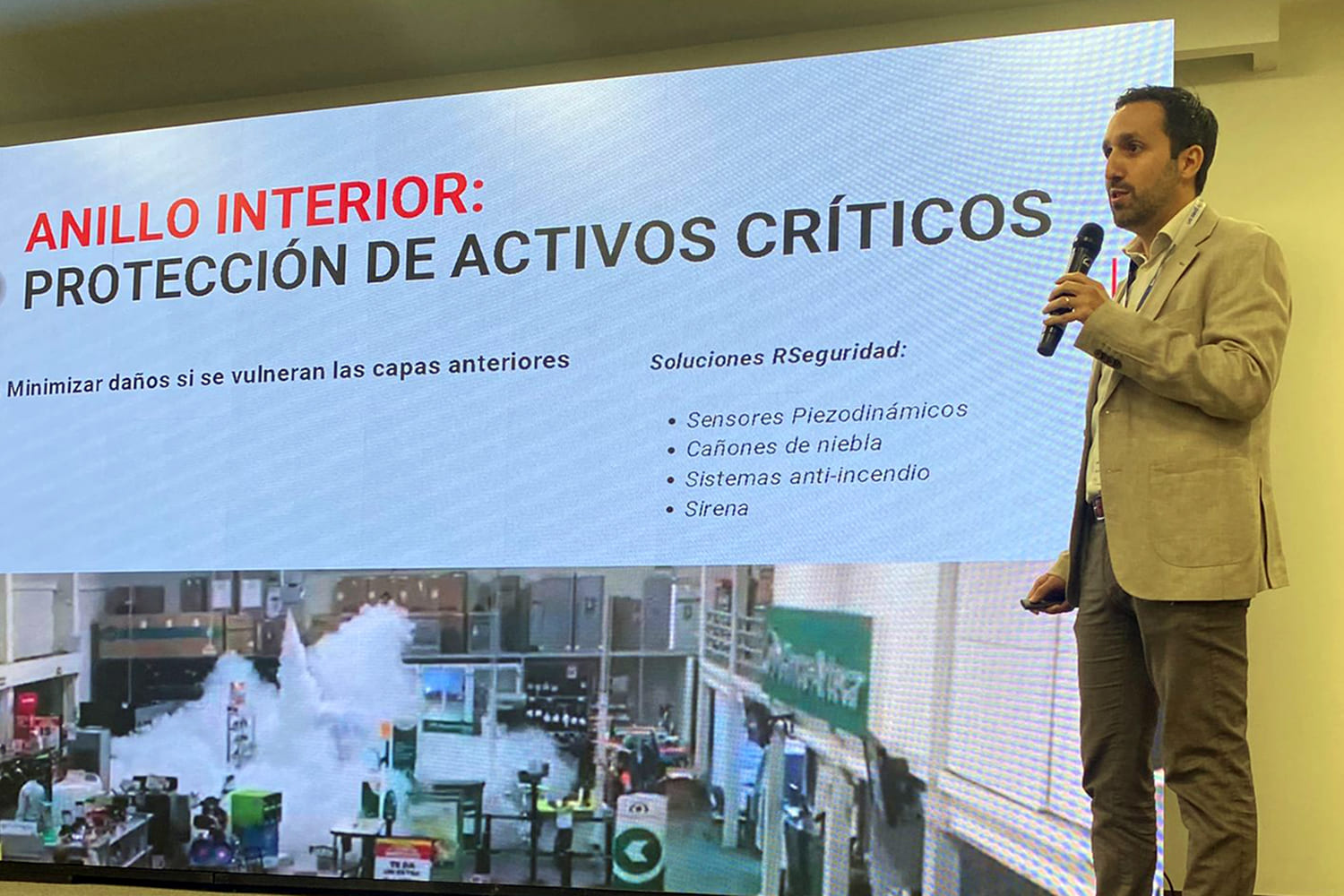 Enrico Iacoi, director general en RS, en el II Congreso Mexicano de Directores de Seguridad.
