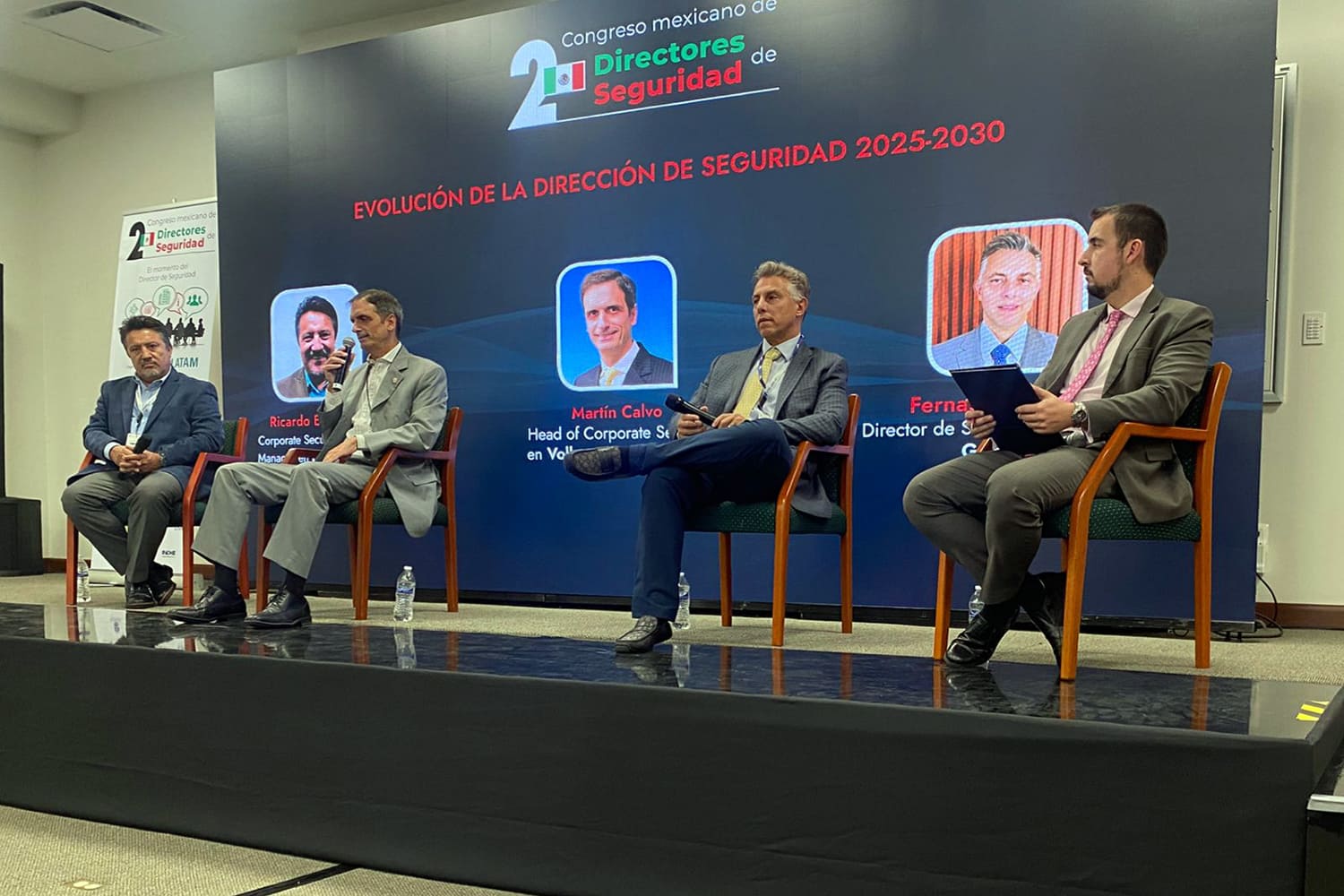 De izquierda a derecha: Ricardo Escobedo (Delta Air Lines), Martín Calvo (Volkswagen de México), Fernando Martín Gómez Villarreal (Gentera) y Javier Borredá García (‘Segurilatam’)