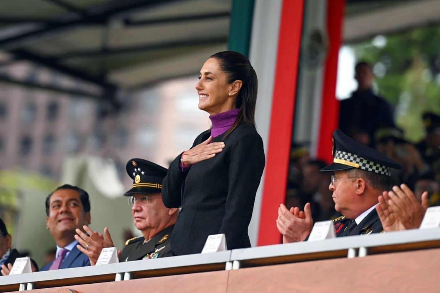 La presidenta mexicana Claudia Sheinbaum preside la celebración del sexto aniversario de la creación de la Guardia Nacional