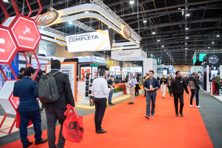 Stands de la Feria Internacional de Seguridad ESS+ 2025 de Bogotá
