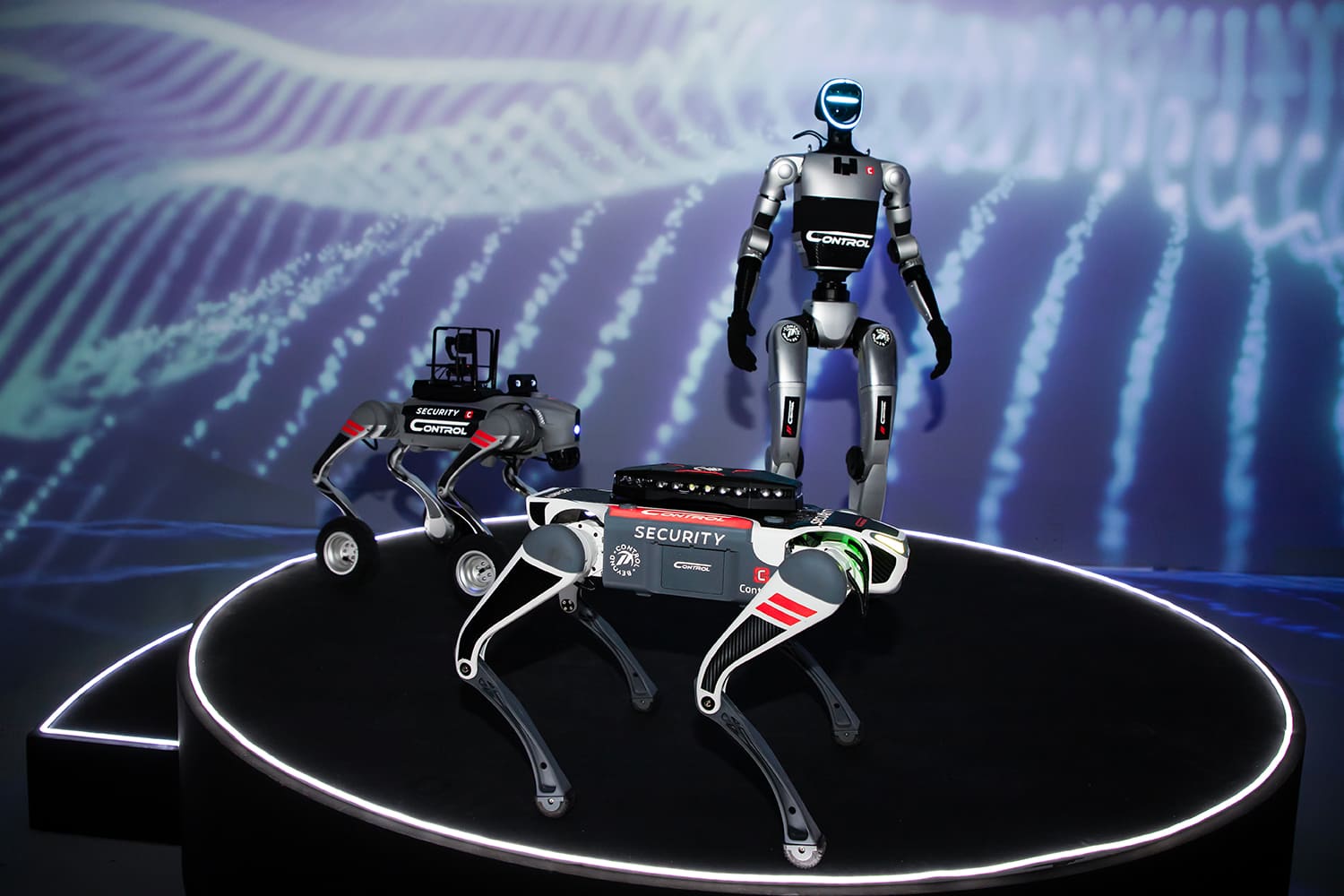 robots de seguridad de la empresa mexicana Control