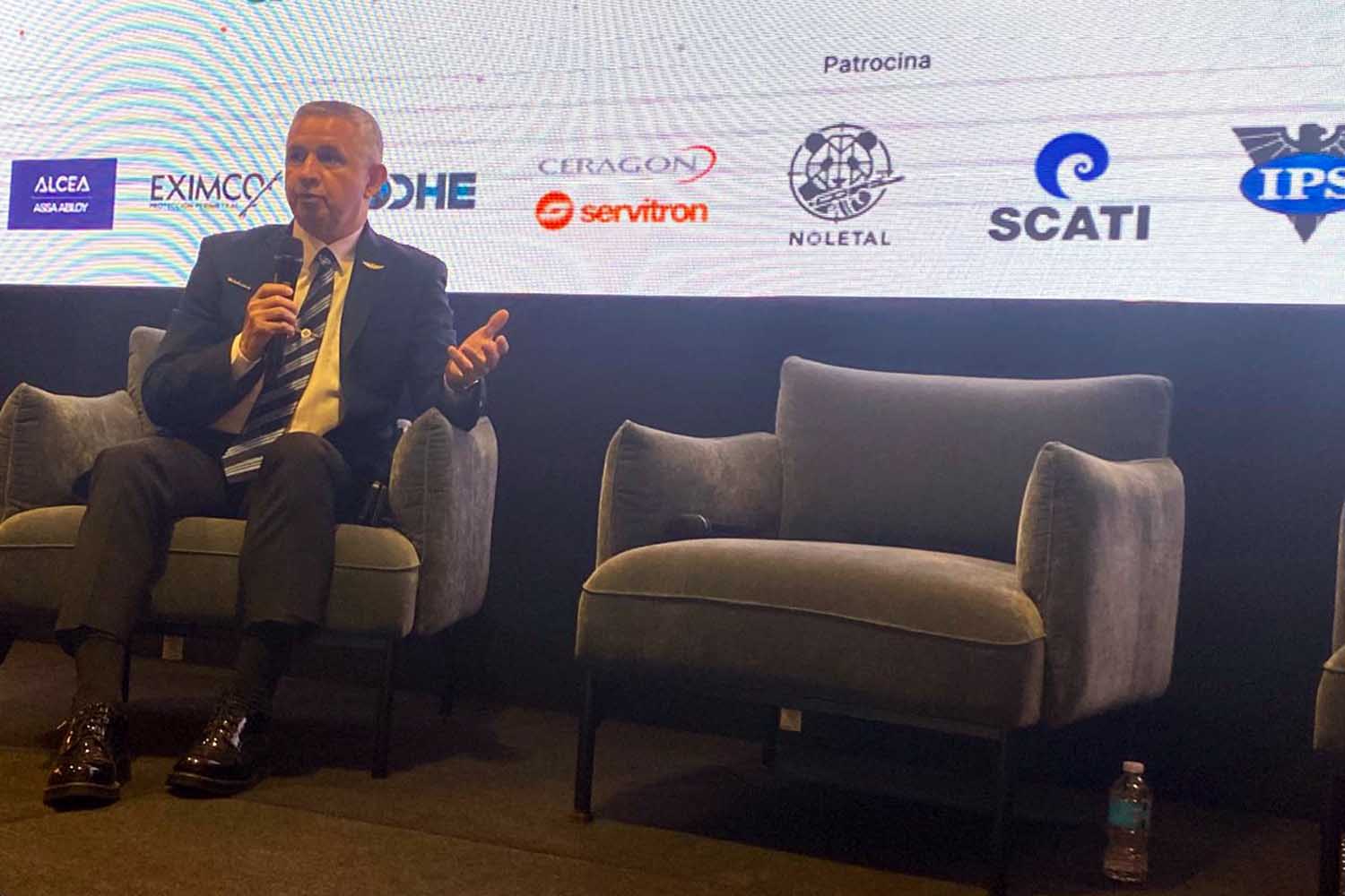 Teódulo Franklin Garza Solís, director corporativo de Construcción Lado Tierra del Grupo Aeroportuario de Marina, en el VII Congreso Mexicano PIC