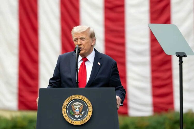 El presidente estadounidense Donald Trump pronunciando un discurso