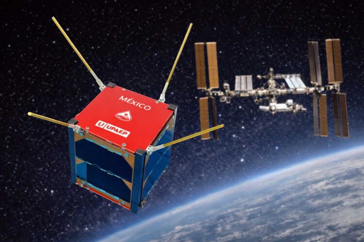 satélite Gxiba-1 junto a la Estación Espacial Internacional