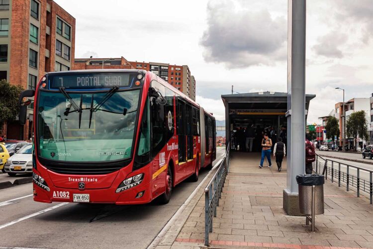 un autobús de TransMilenio en Bogotá