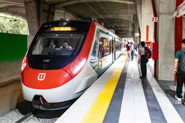 tren del Aeropuerto Internacional Felipe Ángeles de la Ciudad de México