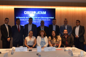 Foto familia desayuno empresa
